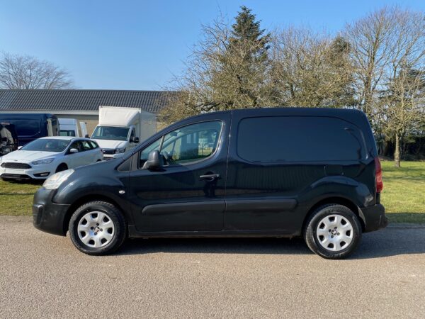 Peugeot Partner 1,6 BlueHDi 100 L1 Flex Van 5d - Billede 2